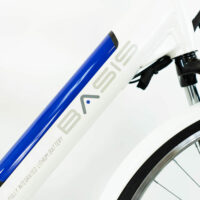 Basis Dorchester Step Through Integrated Electric City Bike - White/Blue - Image 6