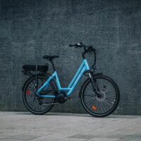 Neomouv Carlina Hybrid City Electric Bike, 45cm Frame, 26in Wheel - Light Blue - Image 2